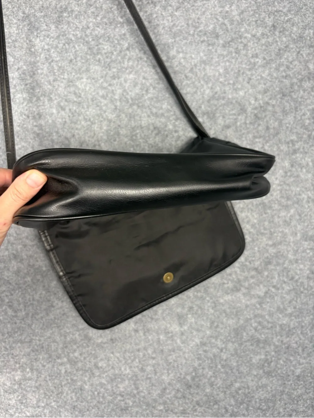 Adidas Originals Black Gold Trefoil Crossbody Messenger Bag Purse Y2K
